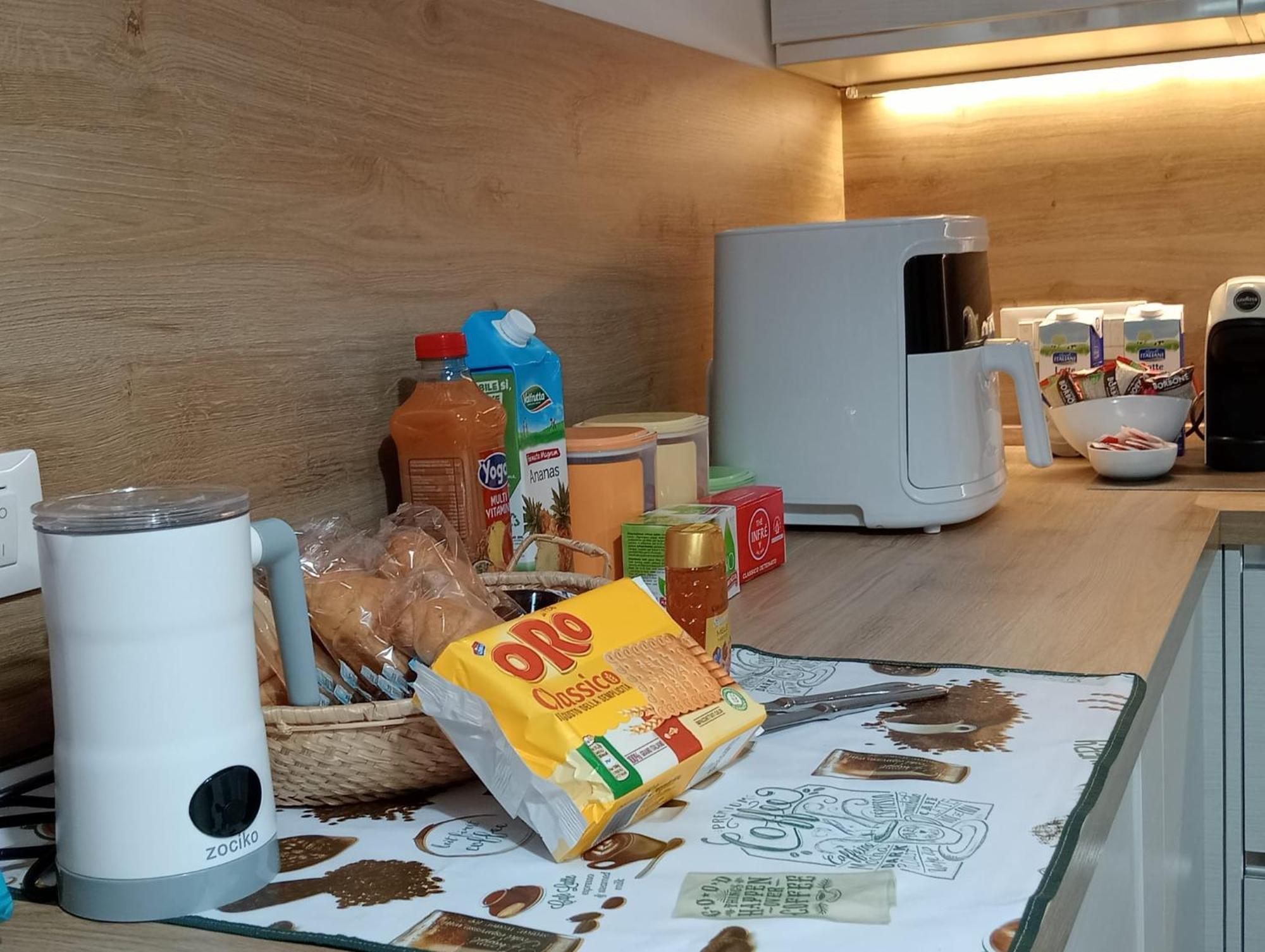 La Maison De Monique Policoro Exteriör bild